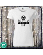 Egy  igazi nő volkswagent vezet