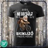 Soha ne becsülj alá egy bicikliző öregembert
