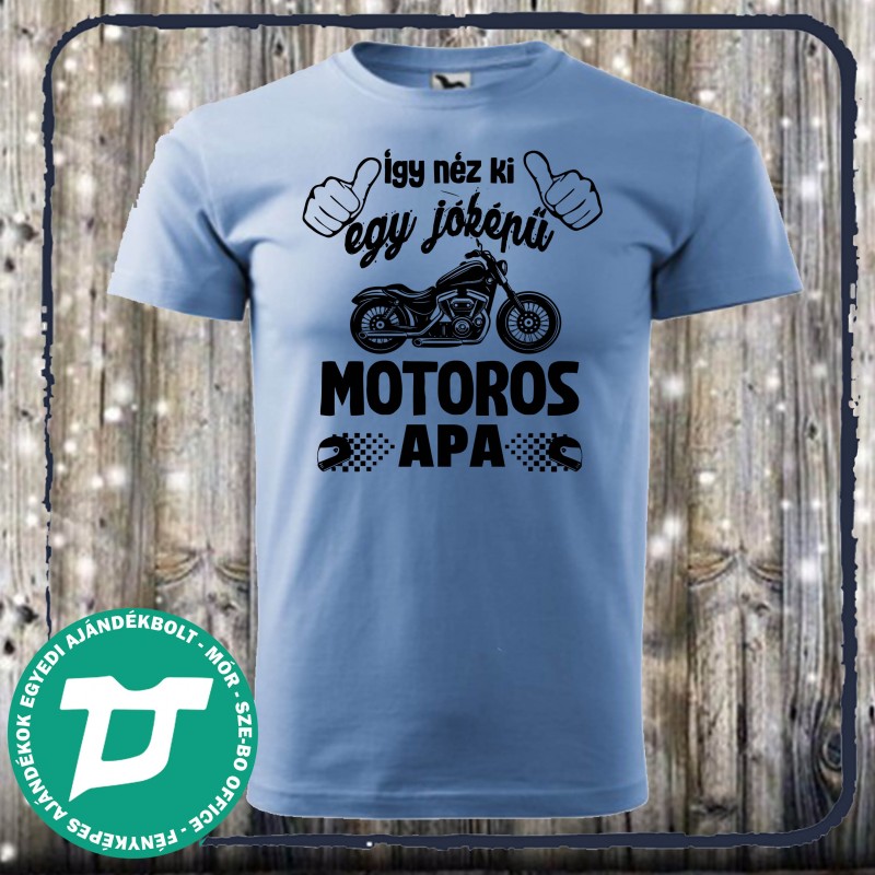 Így néz ki egy jóképű motoros