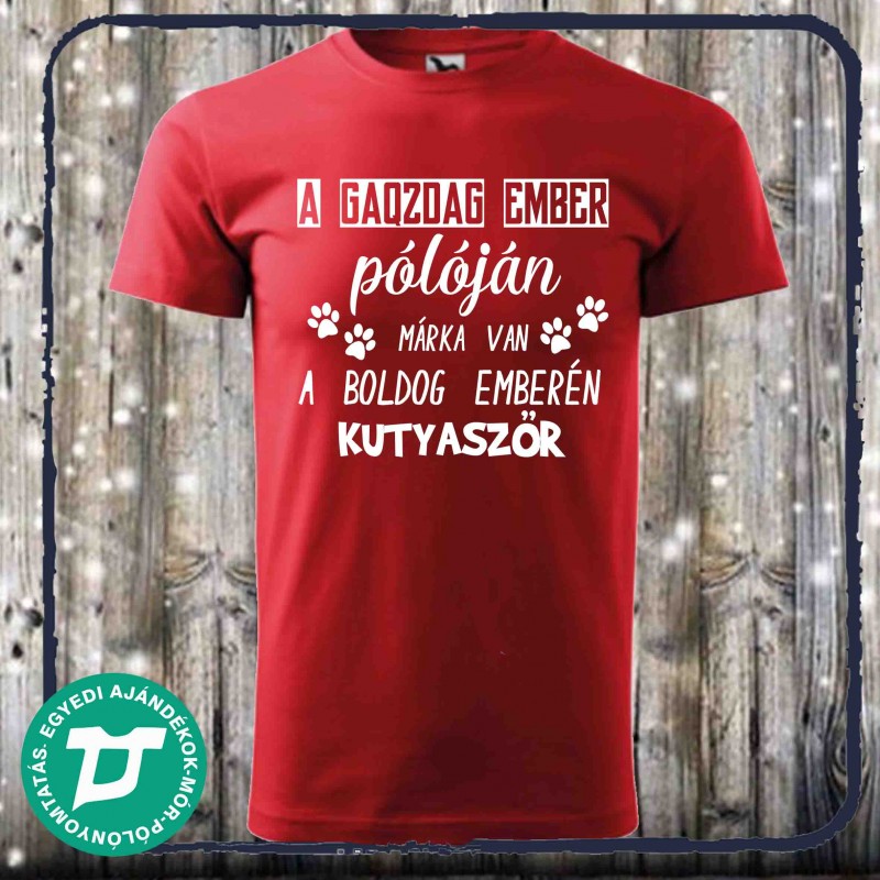 A gazdag ember pólóján márka jel van
