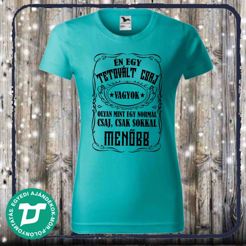 Tetovált csaj vagyok