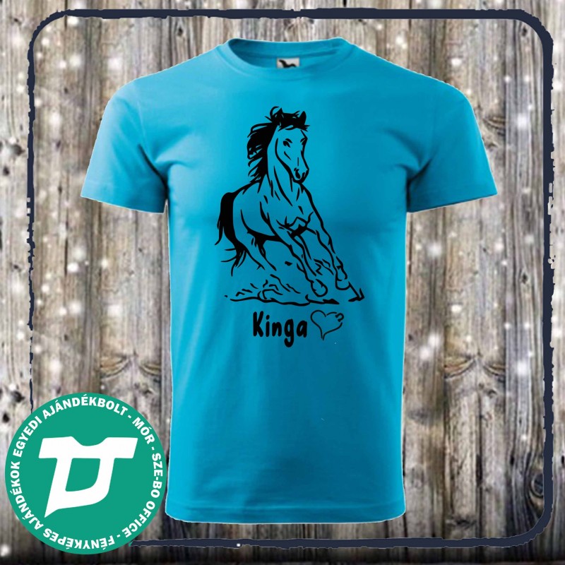 Lovas  póló névvel