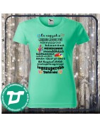 Én vagyok a mindig mosolygós dadus néni